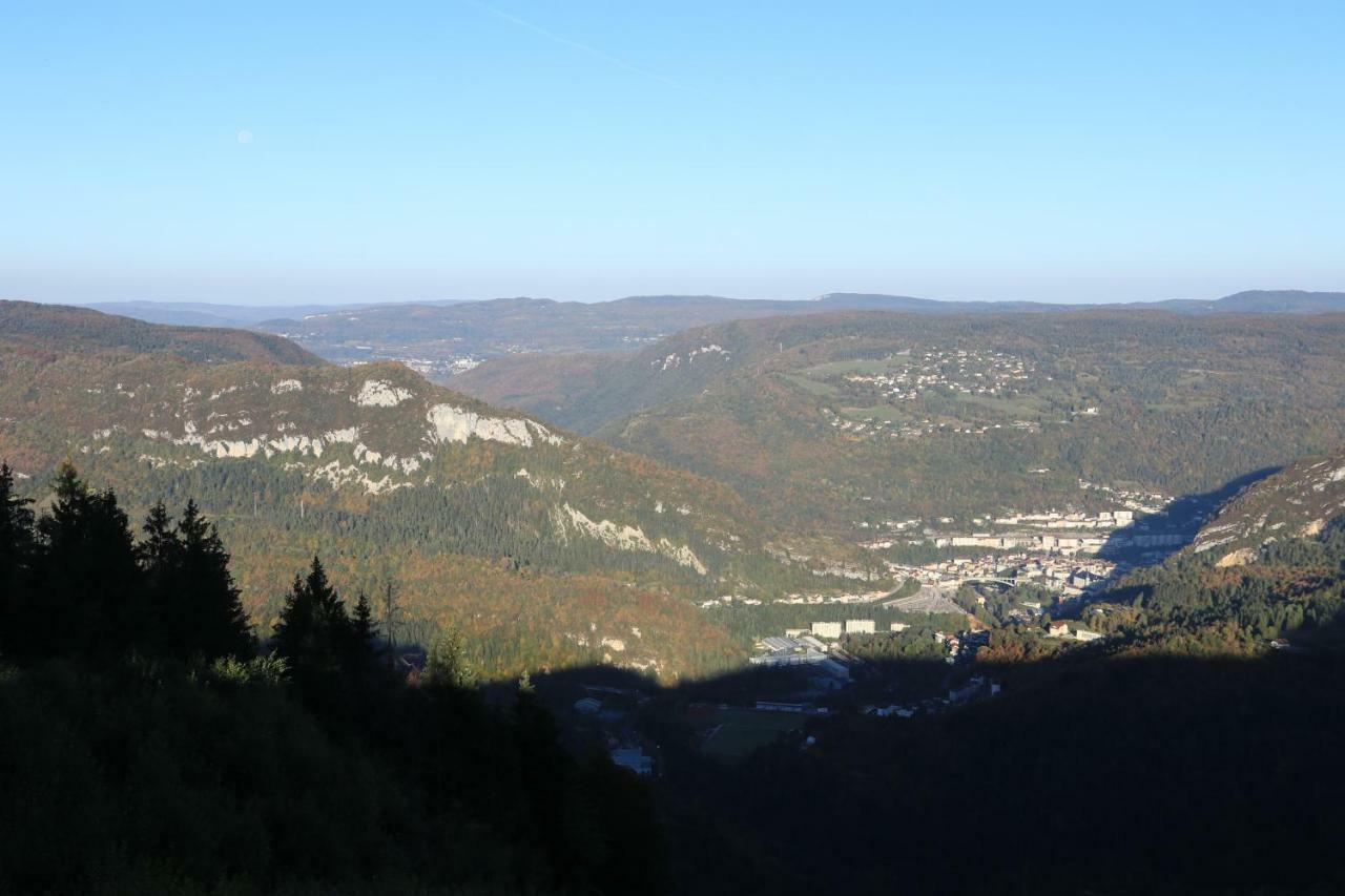 Au Coeur Du Lapidaire Septmoncel-Les-Molunes Экстерьер фото
